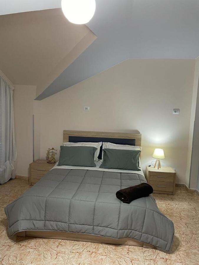 Maison Centre Shkodër Esterno foto