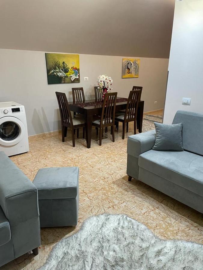 Maison Centre Shkodër Esterno foto