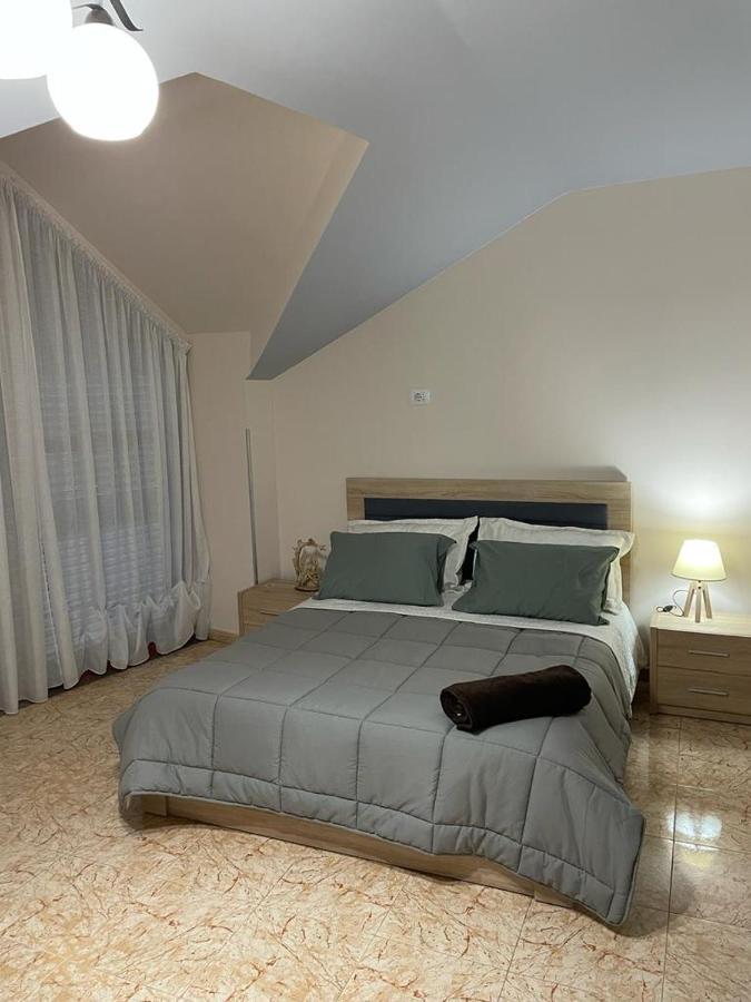 Maison Centre Shkodër Esterno foto
