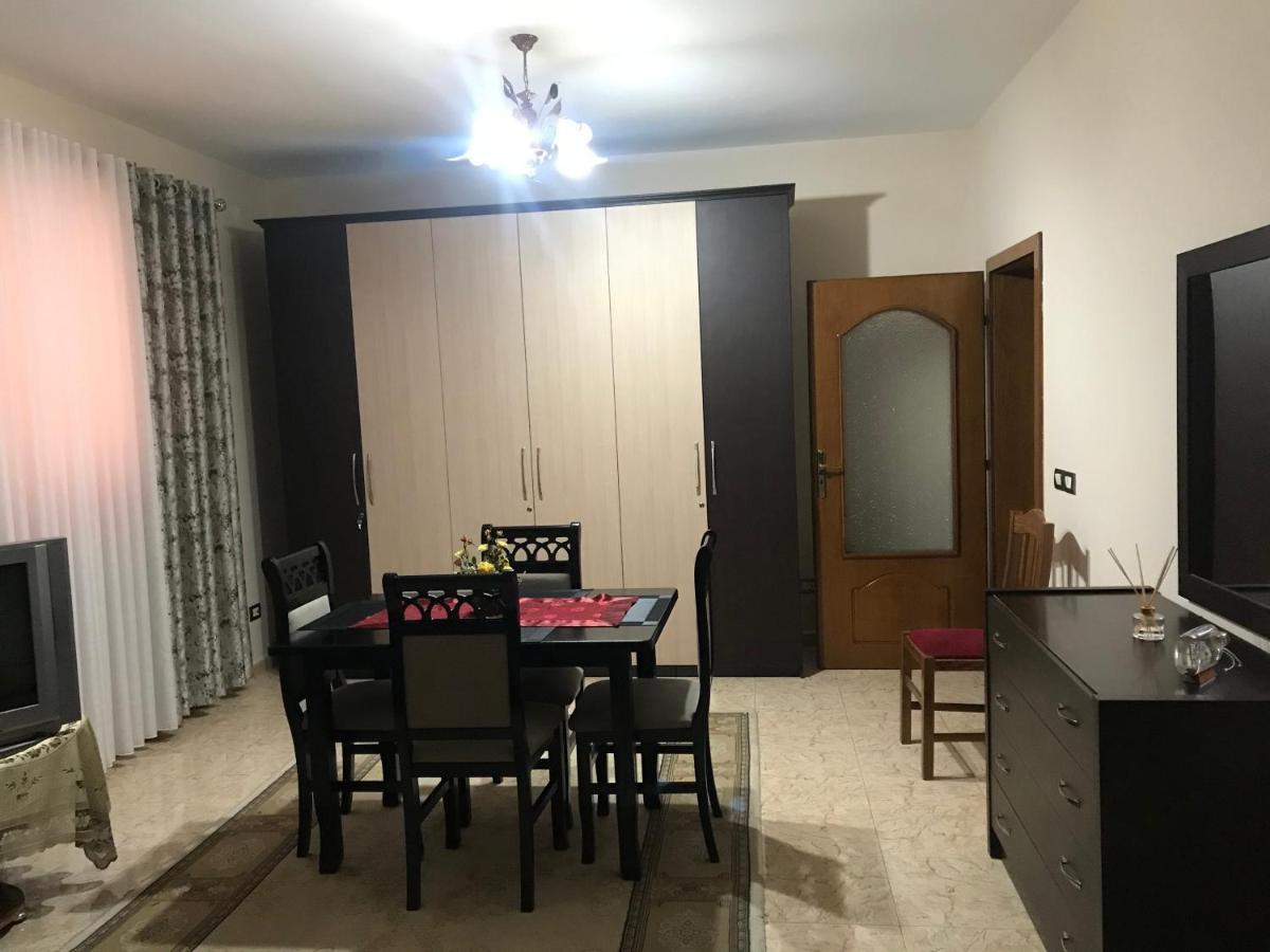 Maison Centre Shkodër Esterno foto