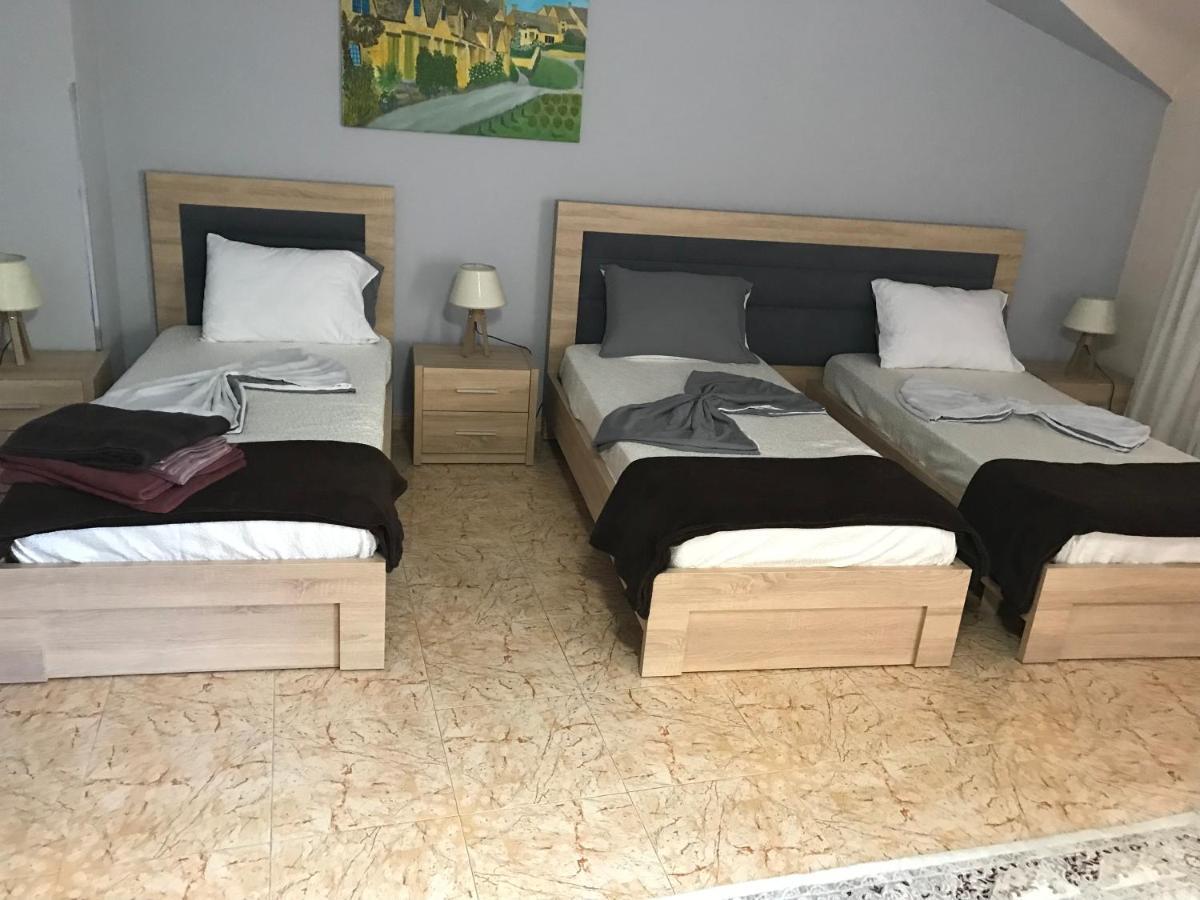 Maison Centre Shkodër Esterno foto